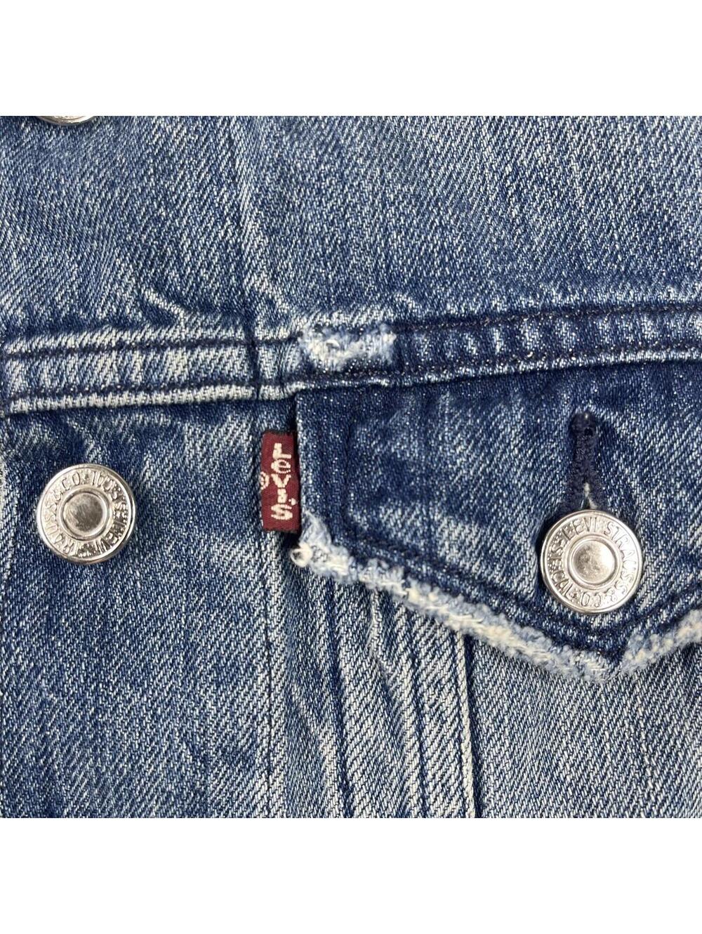 Levi Denim Blue Jean Trucker Jacket Women's XS Distressed - Flap Pockets - Picture 3 of 10